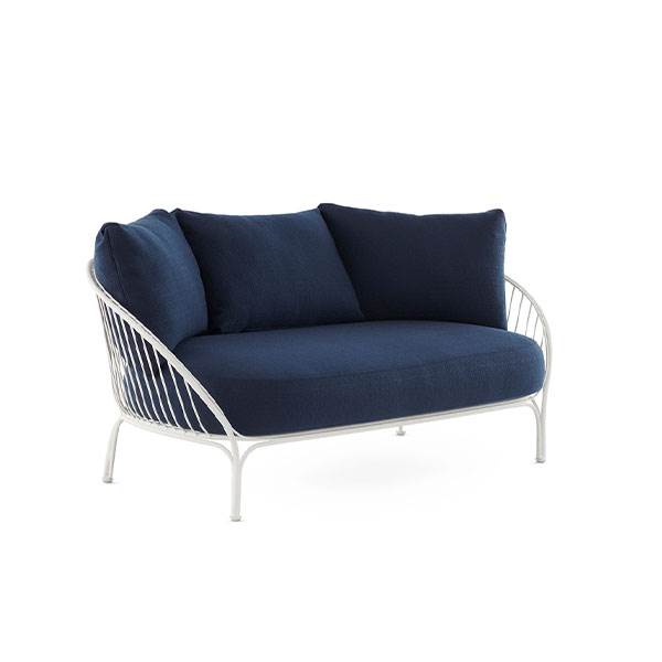 Kartell Hiray Sofa Med Hynder Hvidt Stel Med Blå Hynder : Erling Christensen Møbler