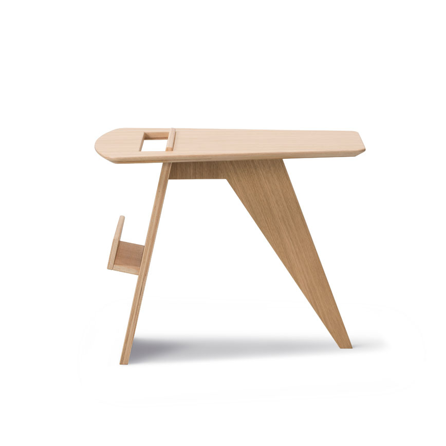 Risom Magazine Table Lak