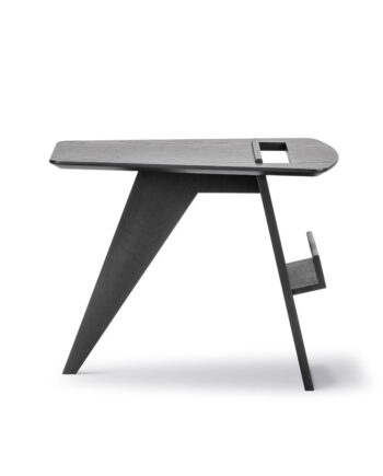Risom Magazine Table Sort